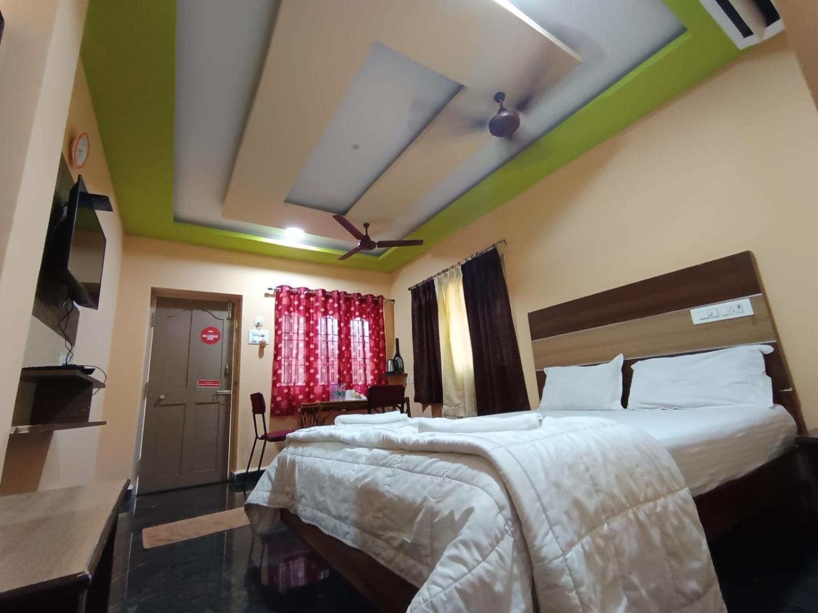 Sri Murugan Beach Paradise Hotel Mahabalipuram Exteriör bild